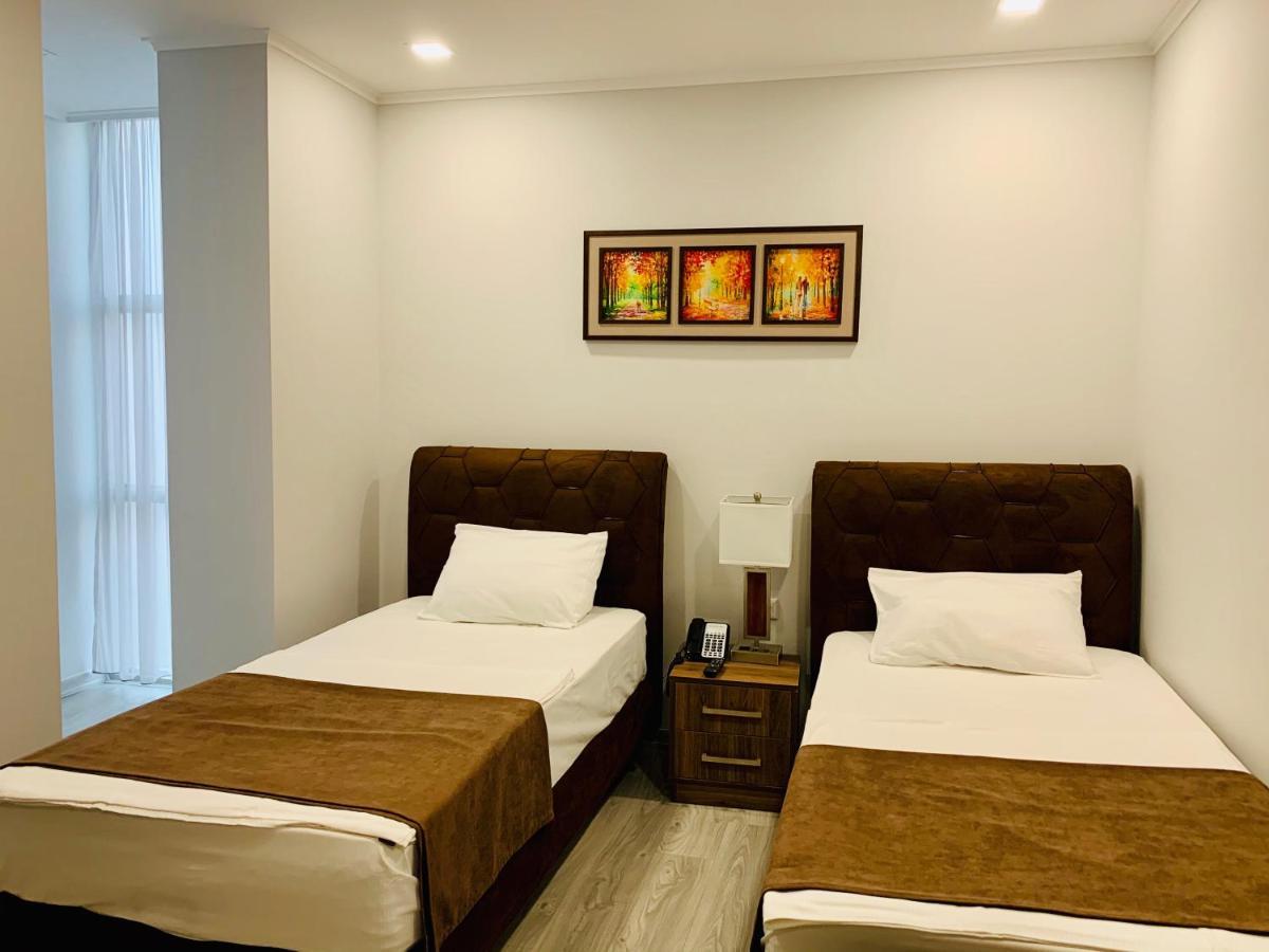 Hotel Tsereteli Palace Batumi Luaran gambar