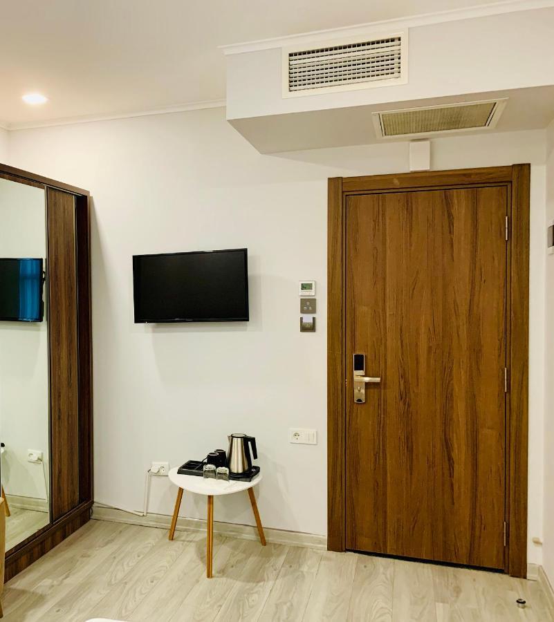 Hotel Tsereteli Palace Batumi Luaran gambar